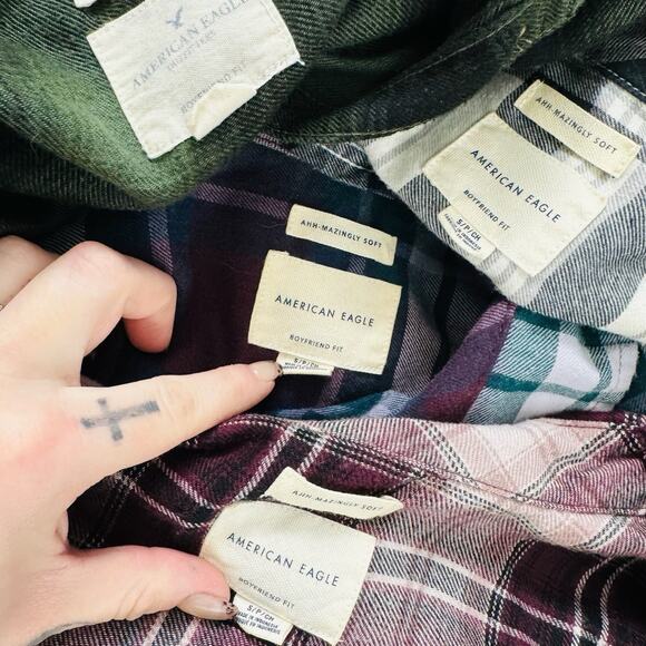 American Eagle Ahhmazingly Soft Boyfriend Fit Plaid Shirts Bundle Of 4 Women’s S - Picture 6 of 7